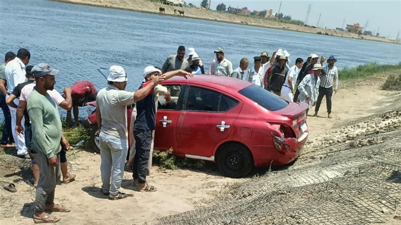 انقلاب سيارة بترعةفي