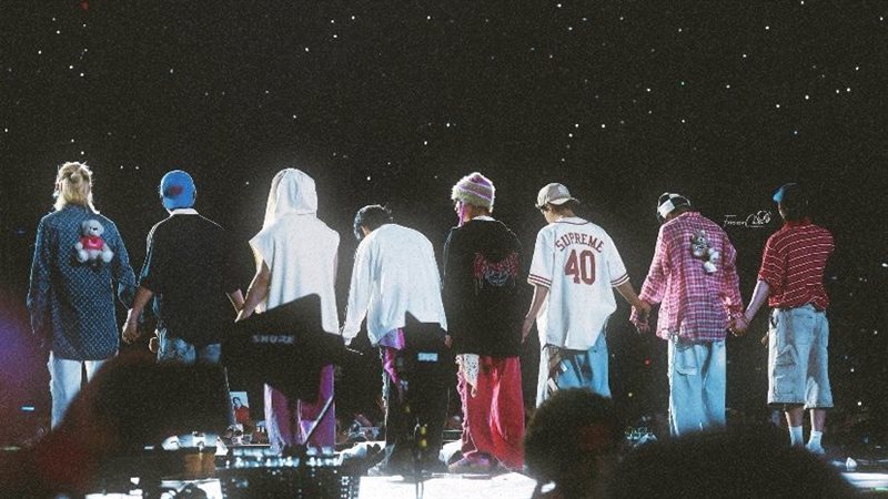 stray kids، فيتو