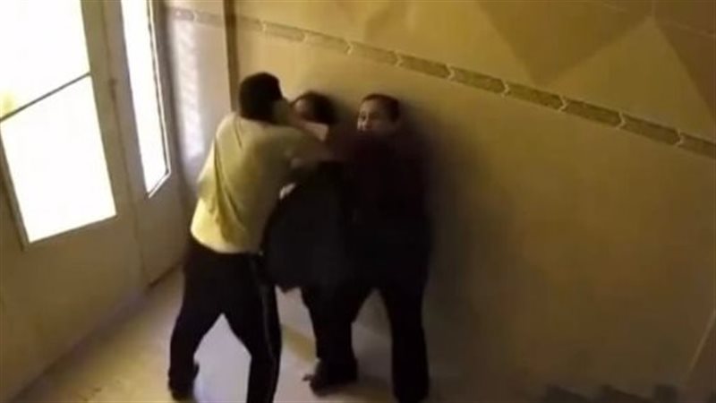 الاعتداء علي طبيبة