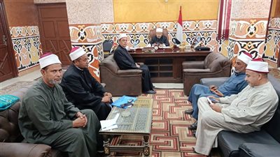 وكيل أوقاف الإسماعيلية يشدد على تثقيف الأئمة ويتوعد المقصرين ( صور) 