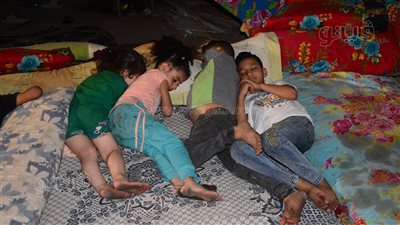 سقوط 3 عقارات في الملك الصالح يشرد عشرات الأسر (فيديو وصور) 