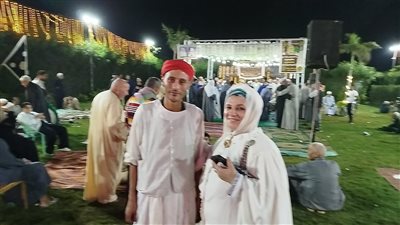 المئات يشاركون في احتفالات الطرق الصوفية بمولد 