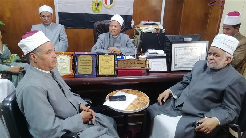 اجتماع مدير مديرة