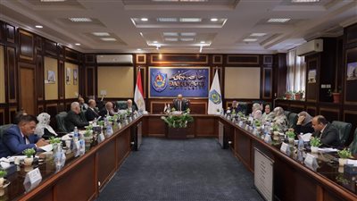 جامعة دمنهور تشدد على توفير الدعم لطلاب الثانوية العامة خلال فترة التنسيق (صور)