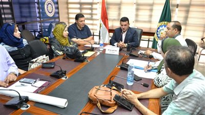 سكرتير عام مساعد الدقهلية يعقد الاجتماع الدوري للجنة الإصحاح البيئي (صور)