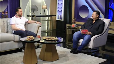 نضال الشافعي ضيف مراد مكرم على 