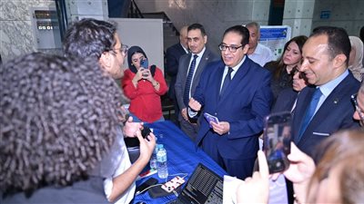 رئيس جامعة القاهرة يفتتح فعاليات المنتدى الثاني للابتكار 