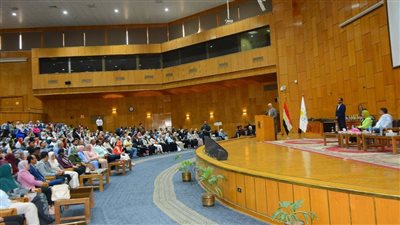 جامعة أسيوط تطلق فعاليات المهرجان الإعلامي الـ17 لمشروعات التخرج الطلابية (صور) 