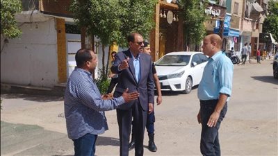 محافظ سوهاج يحيل رئيس قرية نيدة للتحقيق لسوء مستوى النظافة العامة