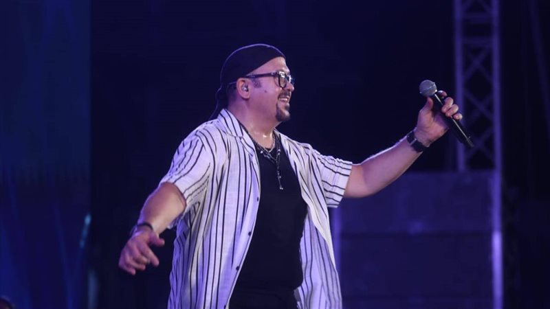 هشام عباس، فيتو
