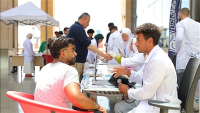 كلية التمريض بجامعة الجلالة تنظم يومًا صحيًا تحت شعار 