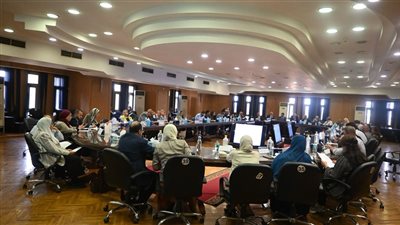 مجلس مستشفيات جامعة القاهرة يبحث إنشاء قسم للطب الرياضي بقصر العيني الفرنساوي