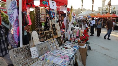 محافظ القاهرة يفتتح بازار القاهرة السابع