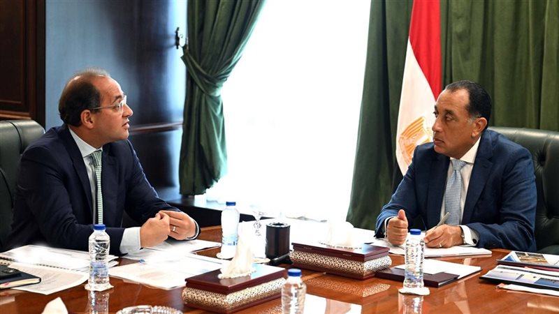 رئيس مجلس الوزراء