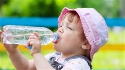 أكلات مهمة ترطب جسم طفلك فى الطقس الحار 