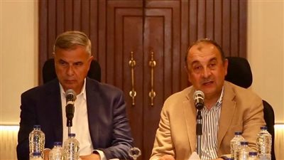 وزير قطاع الأعمال العام ومحافظ الإسكندرية يبحثان تعزيز التعاون في الاستثمار السياحي والفندقي