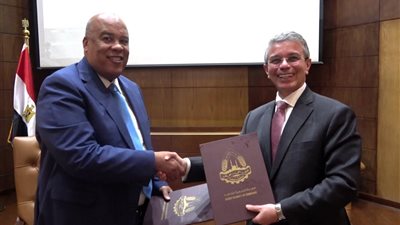 رئيس مصلحة الجمارك: وزير المالية وجه ببناء شراكة قوية مع مجتمع الأعمال لتحفيز الاستثمار