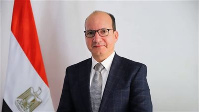 في أول أيام استلامه عمله، ننشر السيرة الذاتية لمدير صحة الدقهلية الجديد 