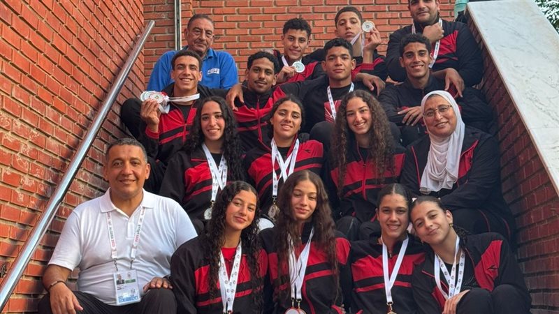 منتخب السباحة، فيتو