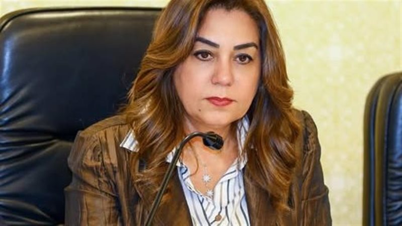 منال عوض، فيتو