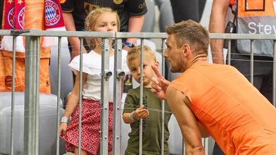 ريال مدريد ينعي نجل سفين أولرايش حارس بايرن ميونخ 