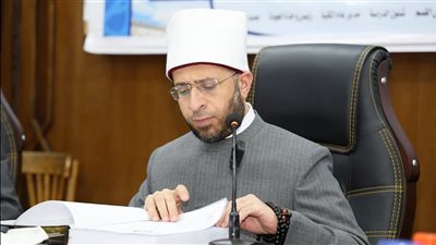 وزير الأوقاف يشارك في مناقشة رسالة ماجستير بكلية أصول الدين في القاهرة (صور)