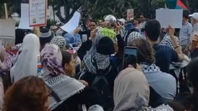 وقفة شعبية أمام القنصلية الأمريكية بالدار البيضاء دعمًا لغزة