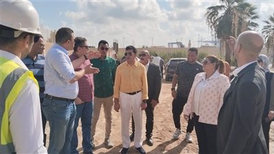  وزير الشباب يتفقد تطوير المدينة الشبابية بأبي قير في الإسكندرية 