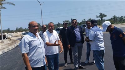 رئيس جهاز مدينة دمياط الجديدة يتفقد الأحياء السكنية والطرق 