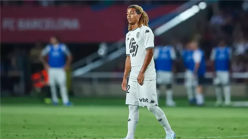 سايمون بوايري، فيتو