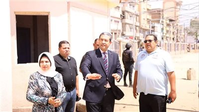 محافظ دمياط يتابع أعمال إنشاء السوق الحضاري بفارسكور (صور)