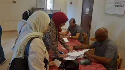 توافد المواطنين بالبحيرة للتصويت بانتخابات مجلس الشيوخ 2025 (صور) 