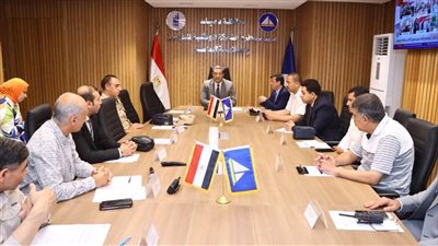 محافظ دمياط يتابع انتظام التصويت في انتخابات مجلس الشيوخ من غرفة العمليات (صور)