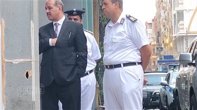 مدير أمن الإسماعيلية يتفقد لجان انتخابات مجلس الشيوخ (صور)