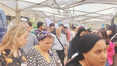 حضور لافت لكبار السن للإدلاء بأصواتهم في انتخابات مجلس الشيوخ بمدينة نصر (صور) 