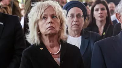 الحكومة الإسرائيلية تصدق على إقالة المستشارة القضائية