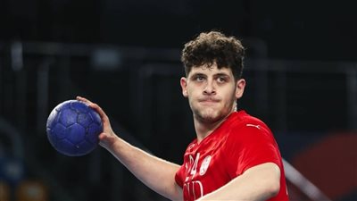 منهم قائد الفراعنة، الدولي لليد يسلط الضوء على 8 لاعبين بمونديال مصر