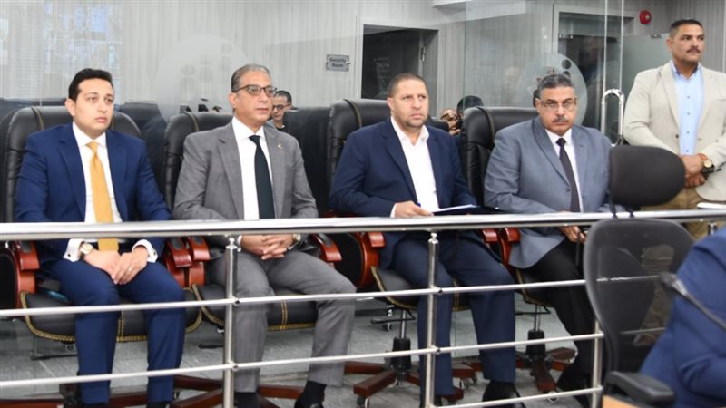 محافظ الفيوم يتابع