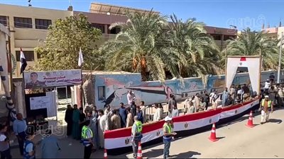 توافد الناخبين وانتظام عملية التصويت داخل لجان انتخابات الشيوخ بالوادي الجديد (صور)