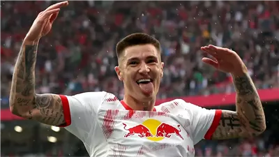 مانشستر يونايتد يحسم صفقة سيسكو اليوم 