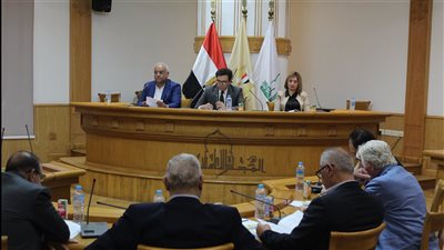 إطلاق موقع إلكتروني ورفع كفاءة استوديو الأهرام، تعرف على أعمال القابضة للاستثمار بالمجالات الثقافية والسينمائية