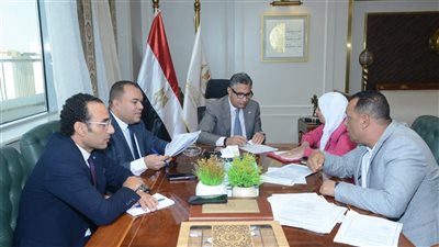 وزير التموين يبحث مع أعضاء مجلسي النواب والشيوخ طلبات المواطنين ويوجه بسرعة حلها 