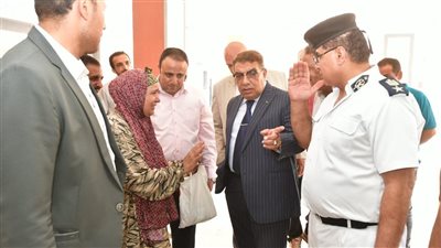 محافظ الدقهلية يتابع الانتخابات في مجمع مدارس أجا ويحيل مدير الإدارة الصحية للتحقيق 