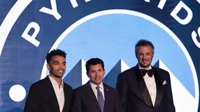 أوباما يكشف الفرق بين الزمالك وبيراميدز في الفوز بالبطولات (فيديو)