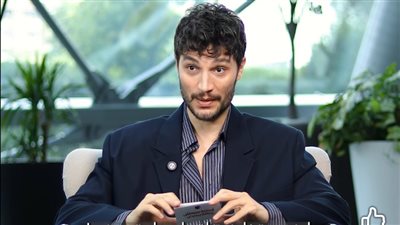  الفنان التركي إلهان شان: بحب عمر الشريف وهذا رأيي في أسماء جلال