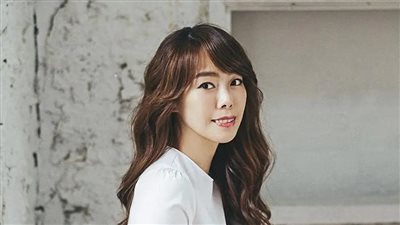 وفاة المغنية الكورية لى مين عن عمر 47 عامًا