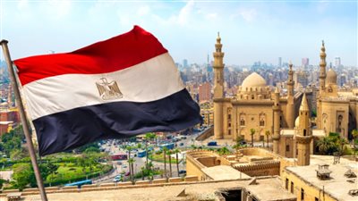 هل ينجو الجنيه من التضخم؟ خبير يكشف أسرار مفاوضات مصر مع صندوق النقد