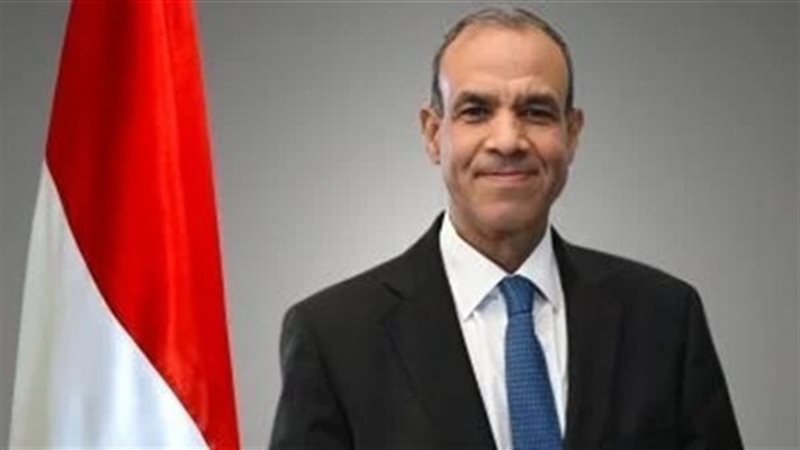 الدكتور بدر عبد العاطى