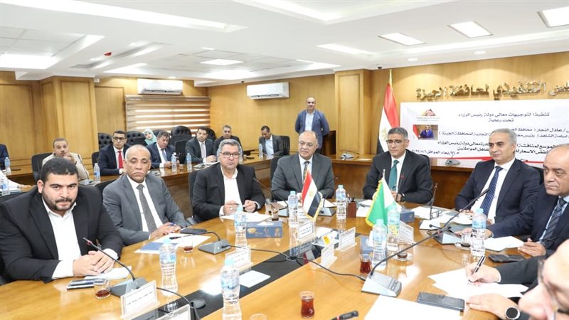 اجتماع محافظ الجيزة