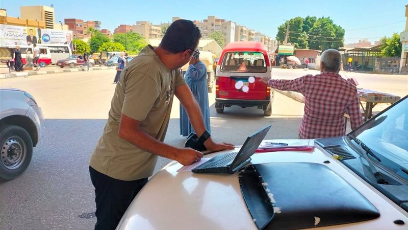 فحص عوادم السيارات
